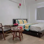 Love Hotel Hoc Mon